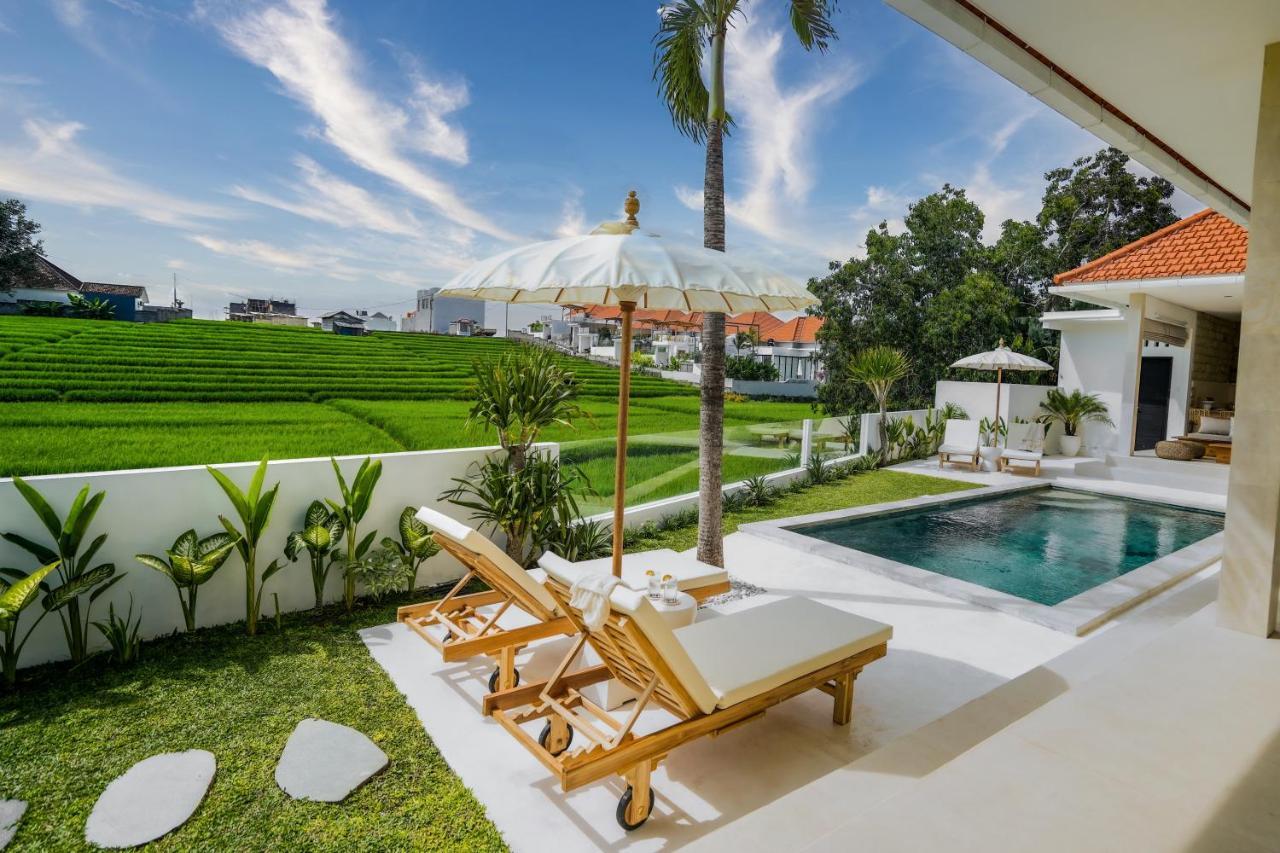 Santorini Sunset New 4 Bedroom With Beautiful Rice Paddy View And A Large Pool Villa Canggu