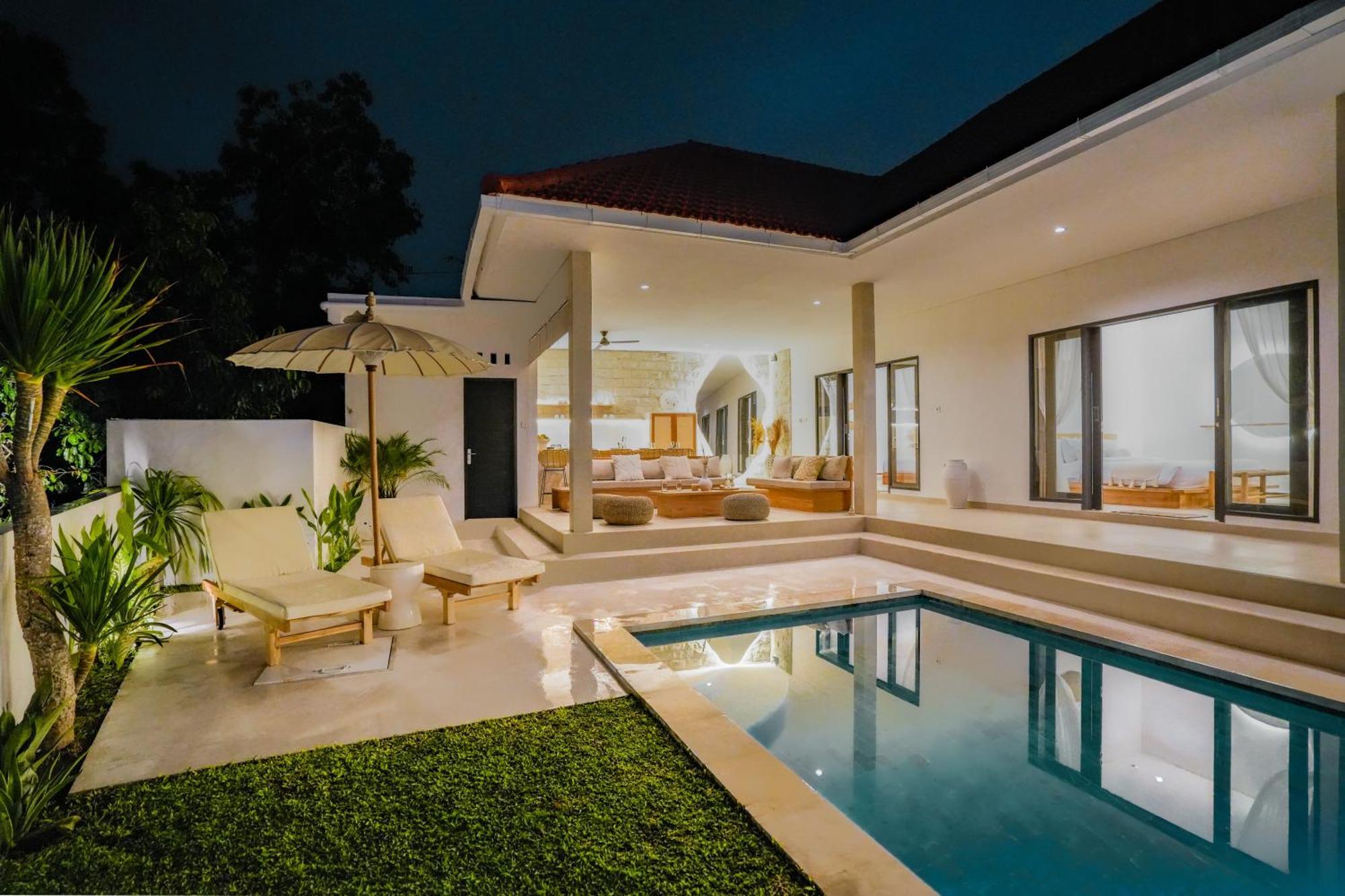 Santorini Sunset New 4 Bedroom With Beautiful Rice Paddy View And A Large Pool विला Canggu (Bali)